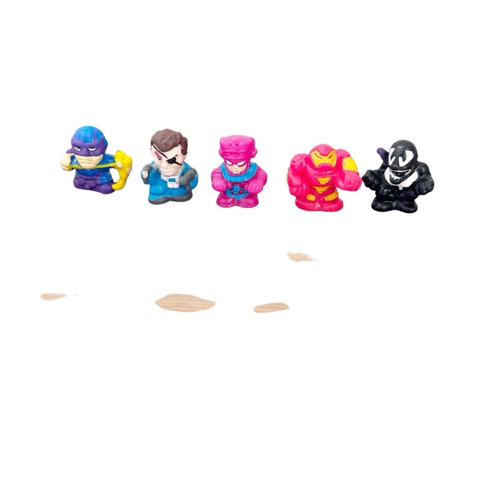 Lot of five SQUINKIES Mini Figures Miniatures Fandom Collectables